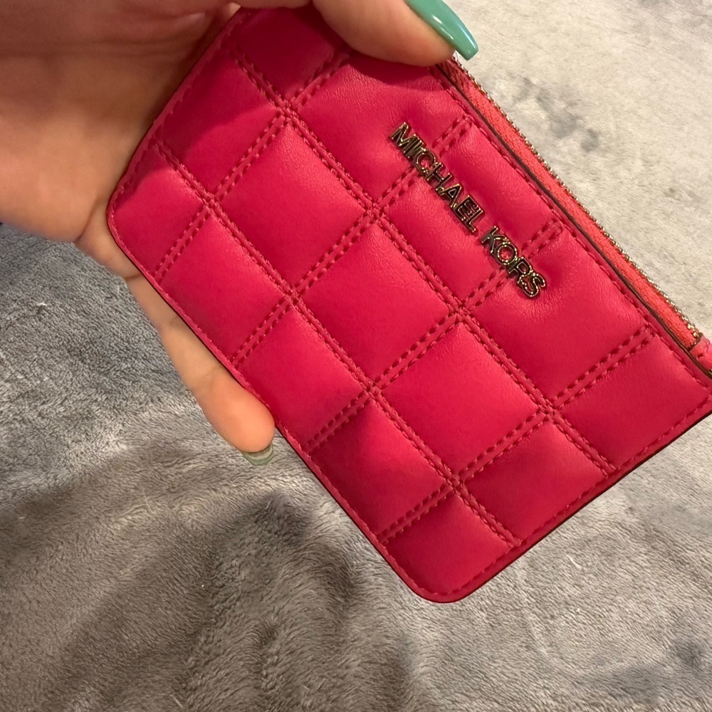 Michael Kors Pink (dragonfruit) Quilted wallet/cardholder coinpouch - Picture 6 of 6